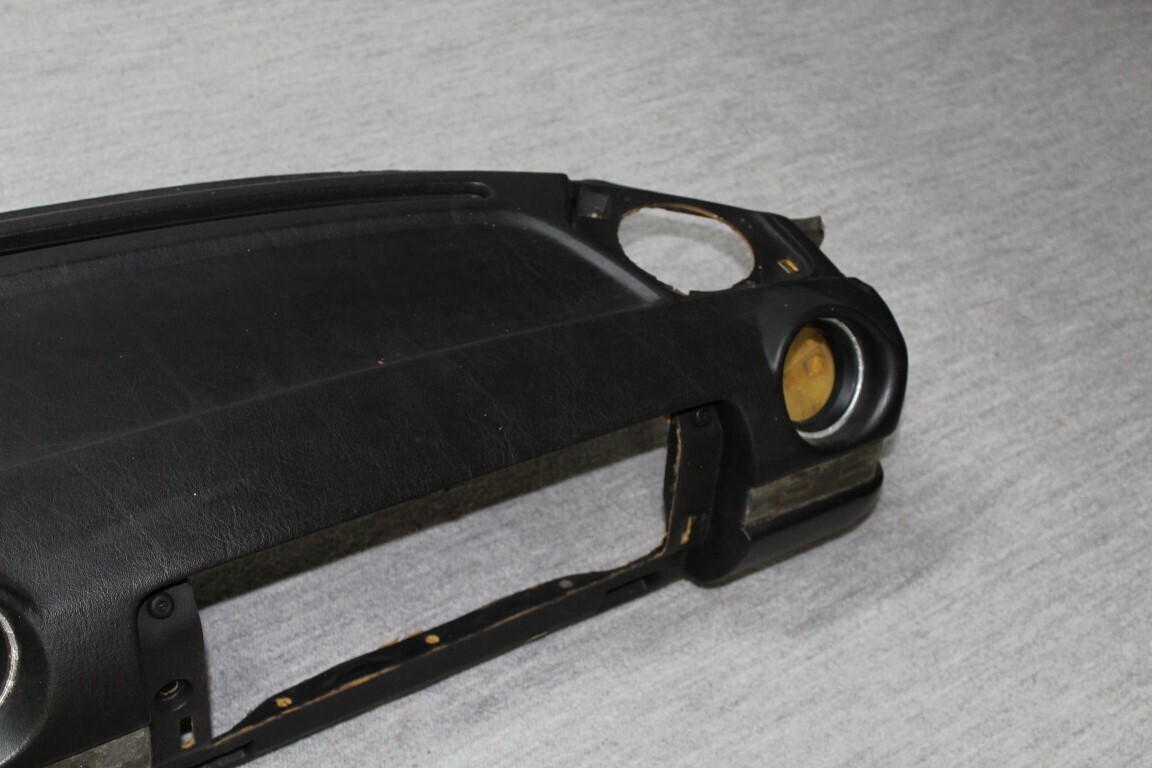 Coupe dashboard  W123