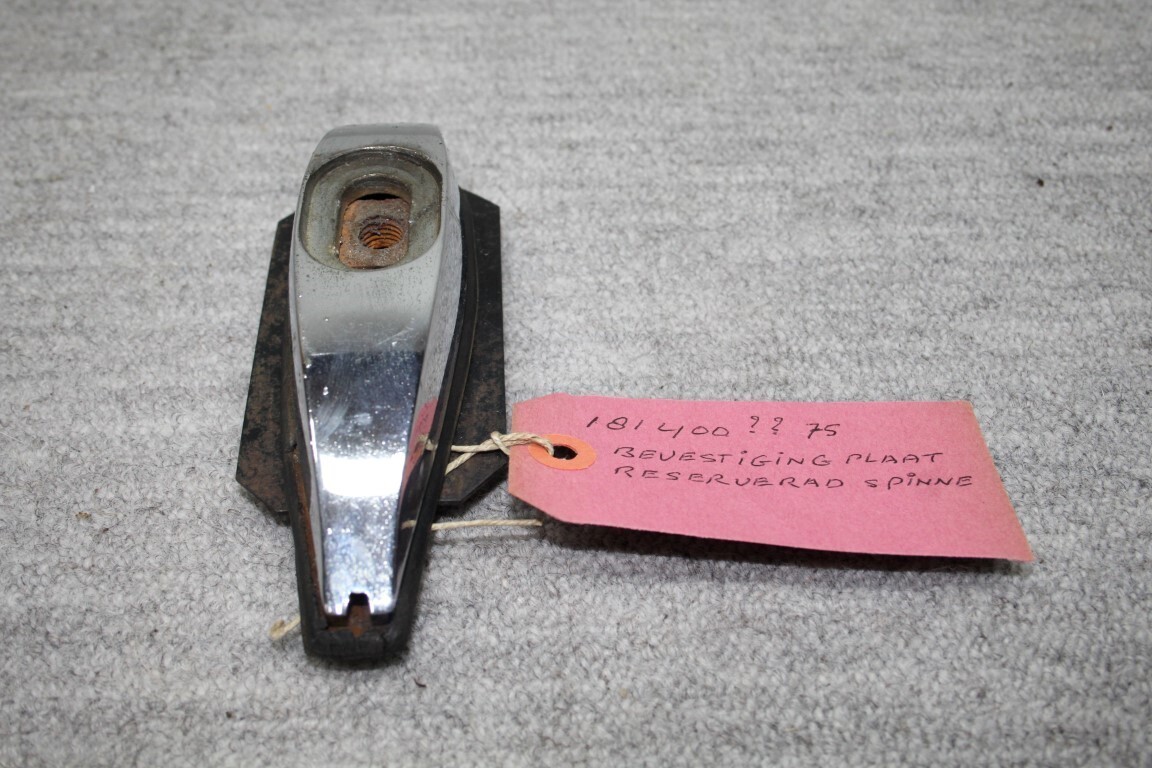 Bevestigingsplaat reserverad spinne