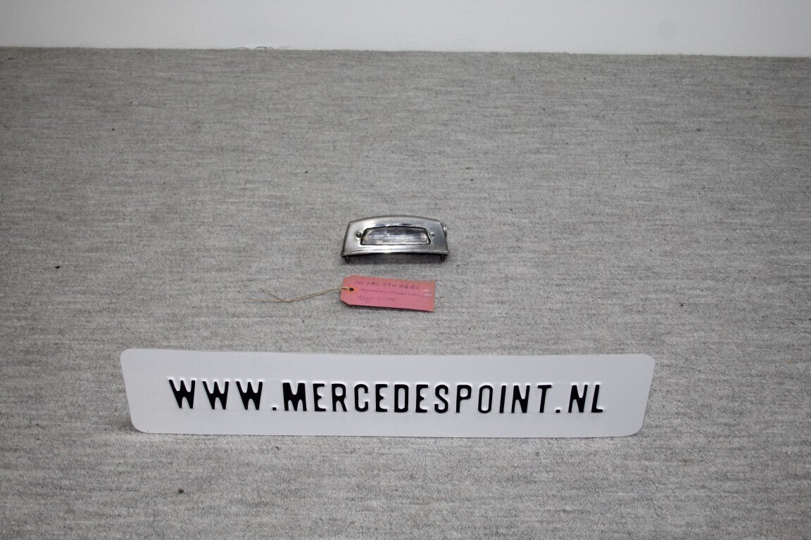 Nummerplaat verlichting rechts