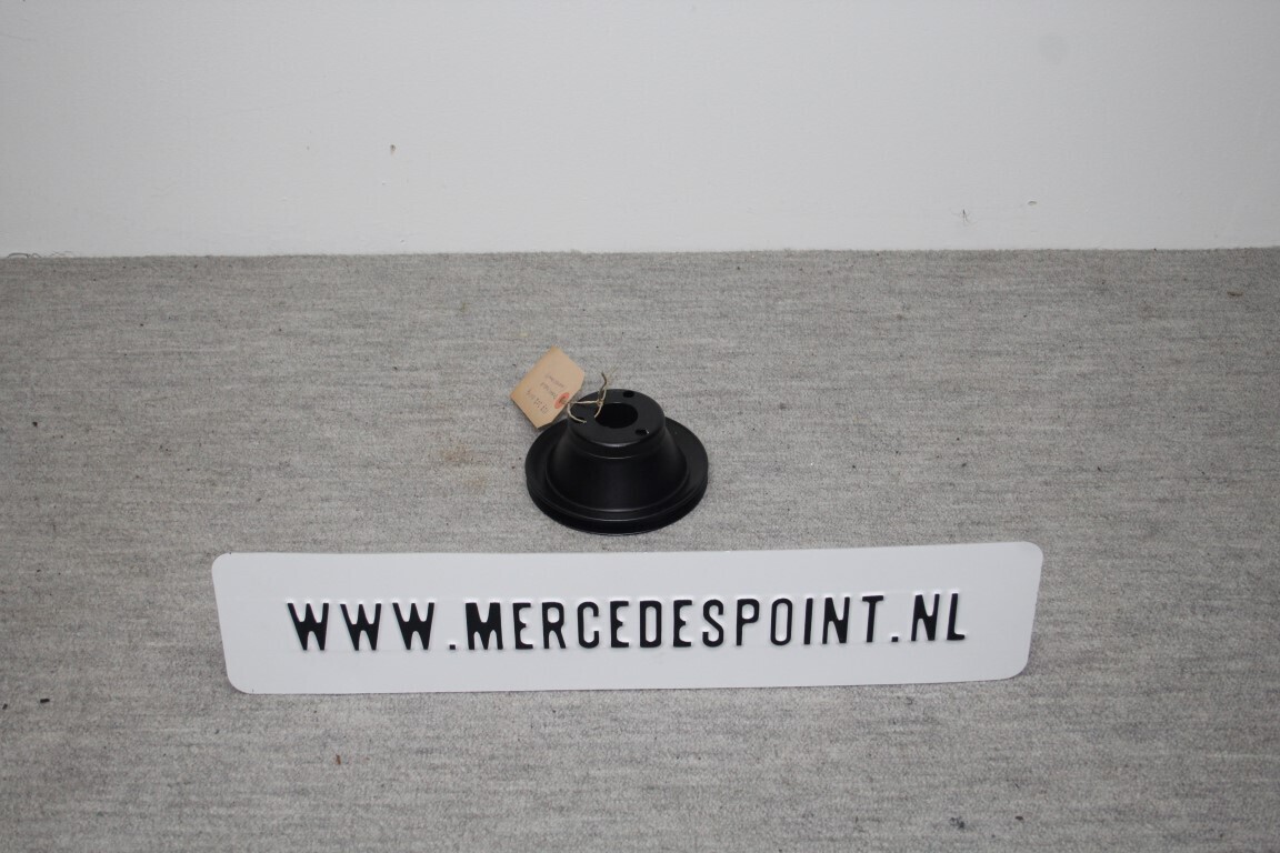 Snaarpoelie waterpomp