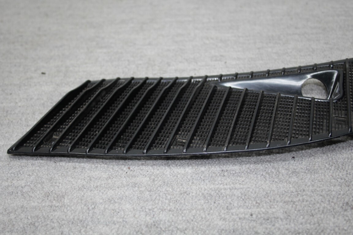 Ventilatierooster links