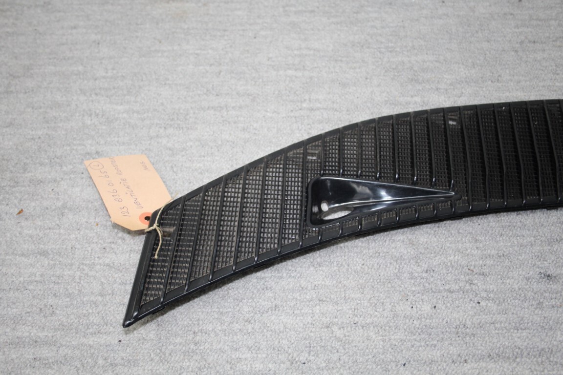 Ventilatierooster links