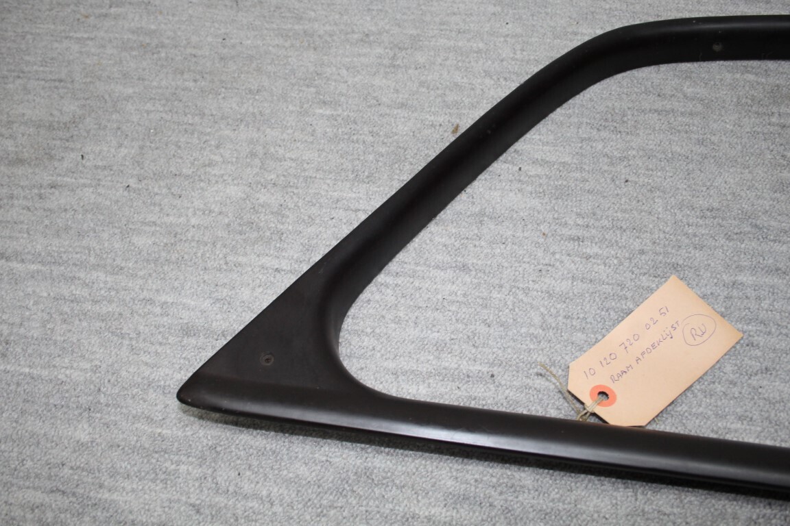 Raambekleding rechtsvoor