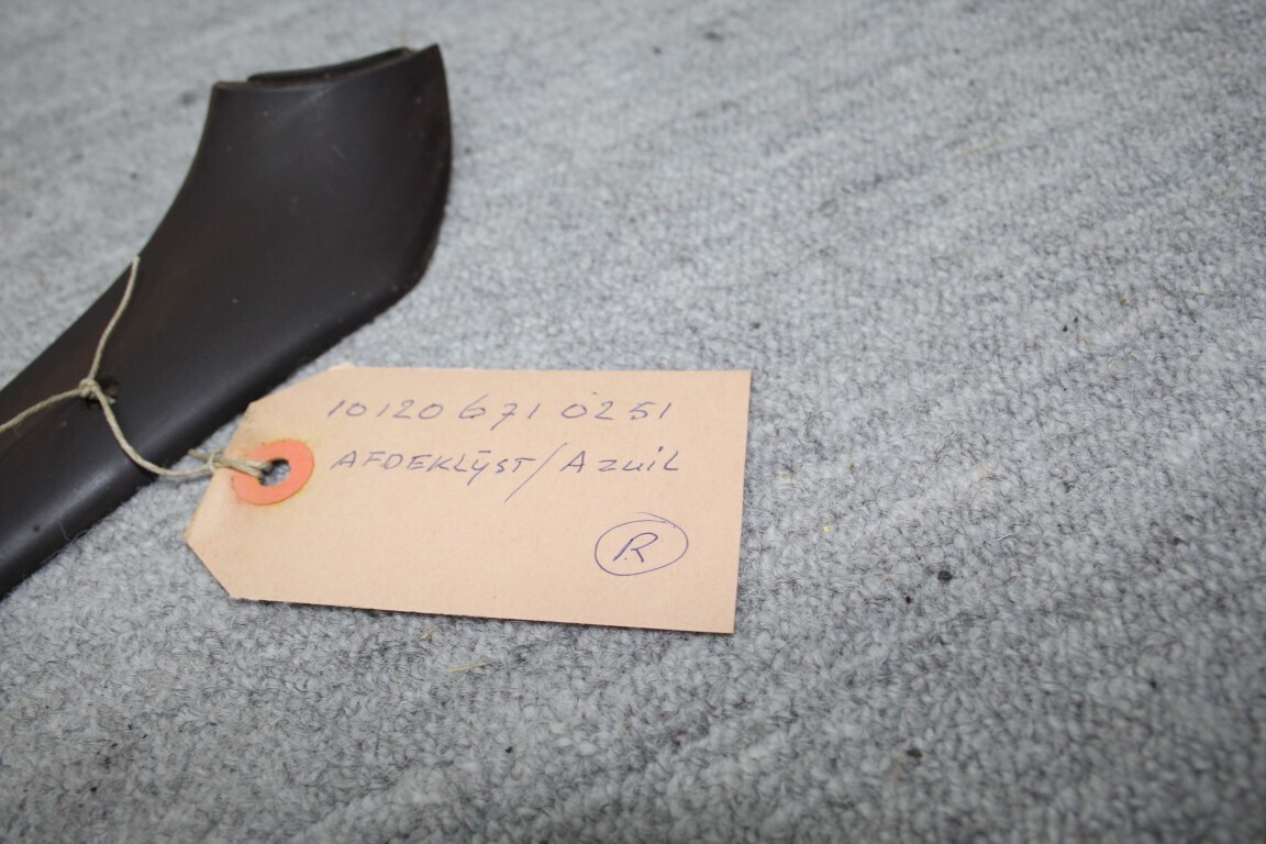 Afdeklijst A zuil rechts