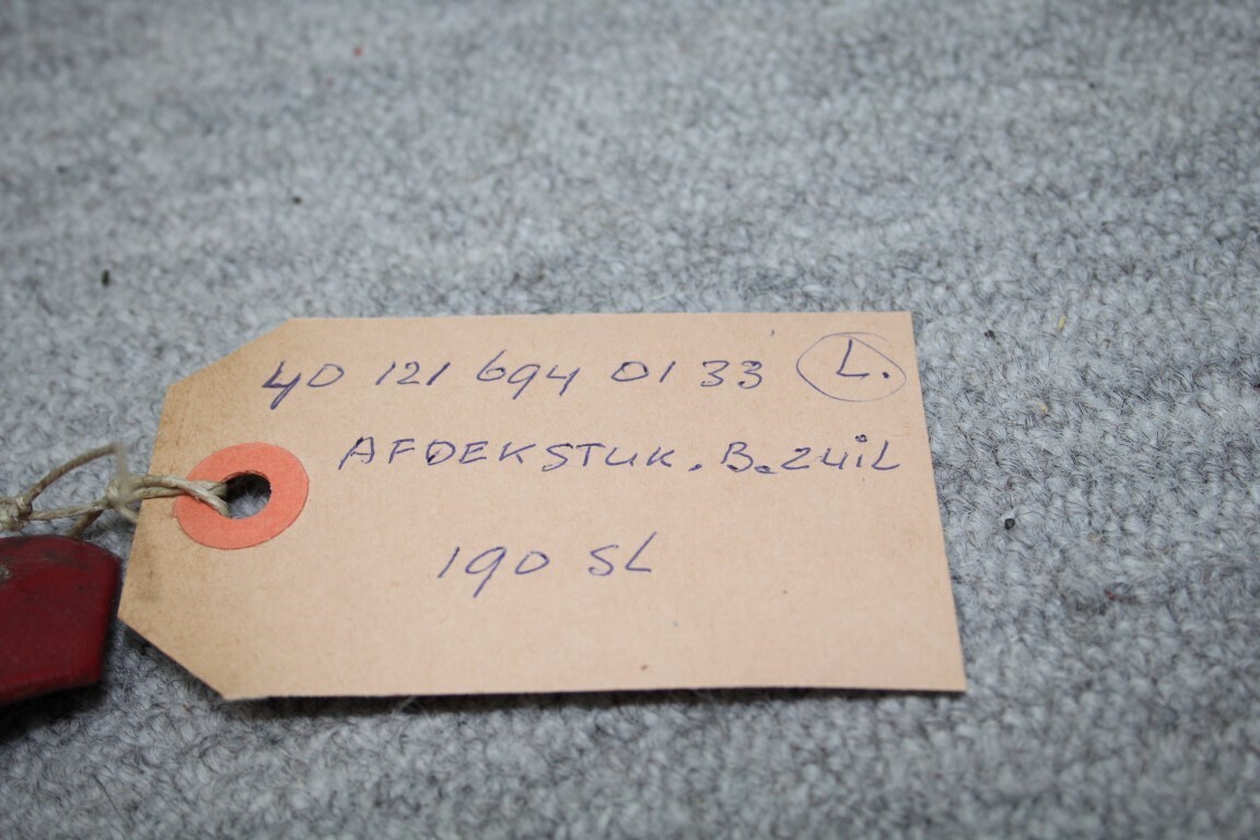 Afdekstuk B zuil links