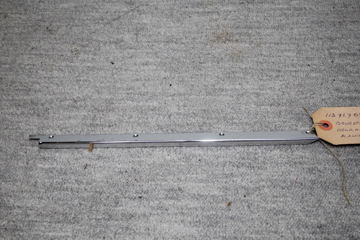 Bevestigingslijst deurafdichting rechts