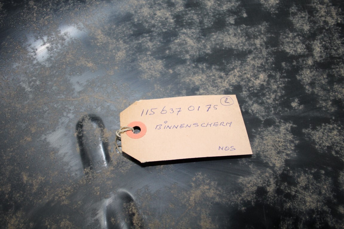 Binnenscherm achter links