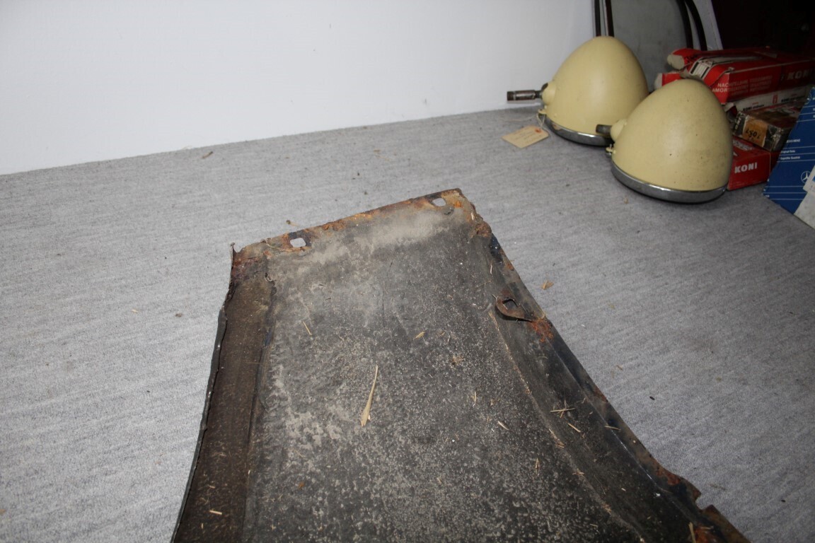 Voorscherm links Coupe / Cabrio