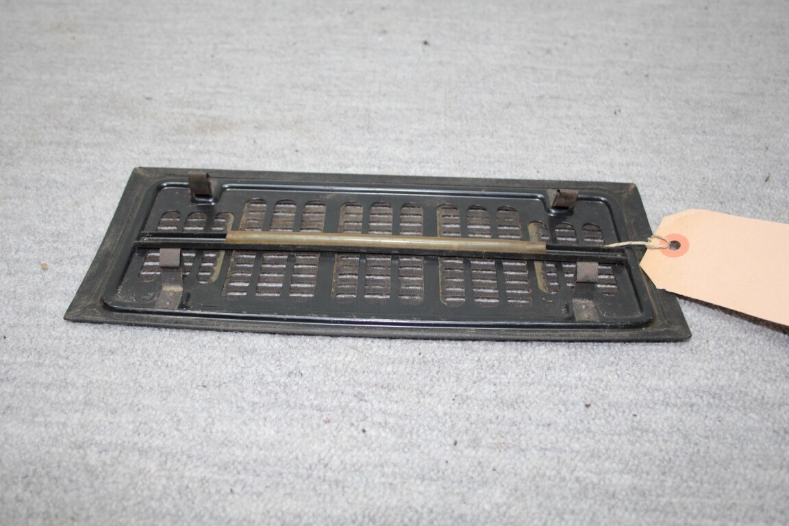 Speaker rooster coupe