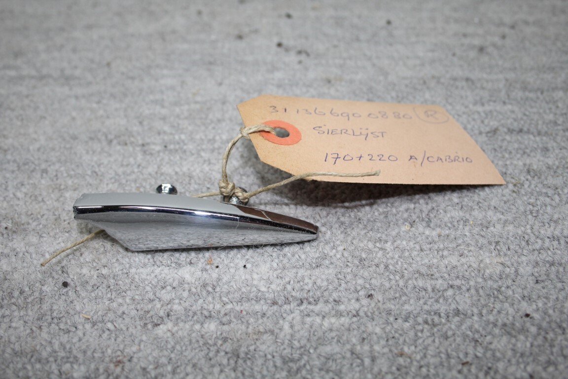 Sierlijst cabriolet rechts