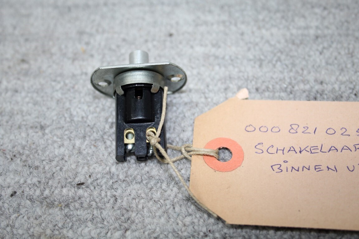 Deurschakelaar binnenverlichting