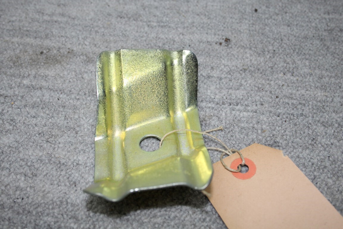 Beschermplaat motorsteun