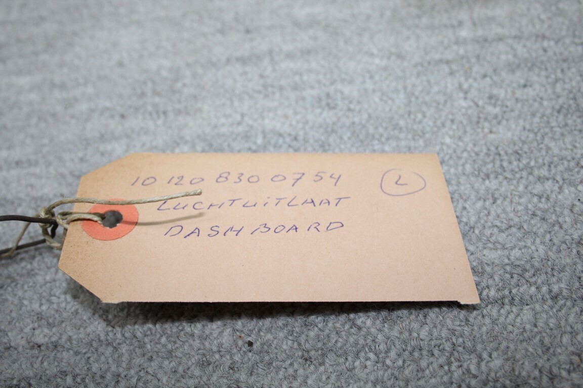 Luchtuitlaat dashboard links