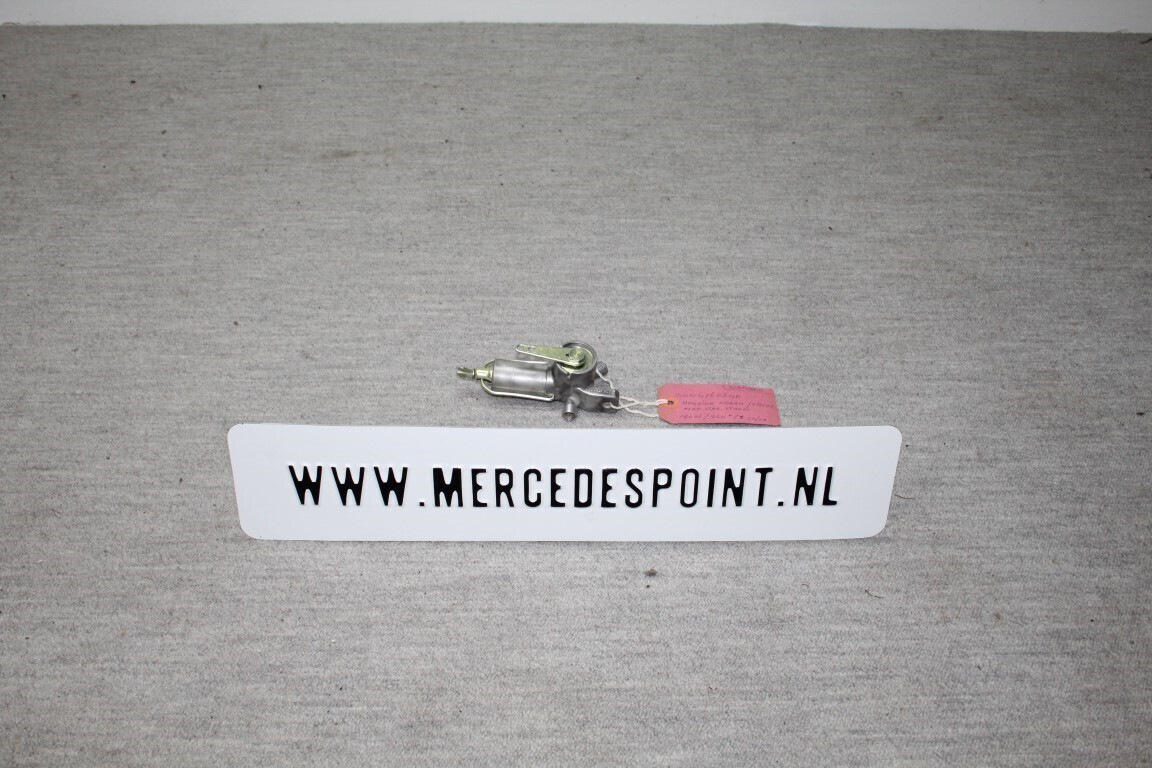 Benzinekraan met reserve stand