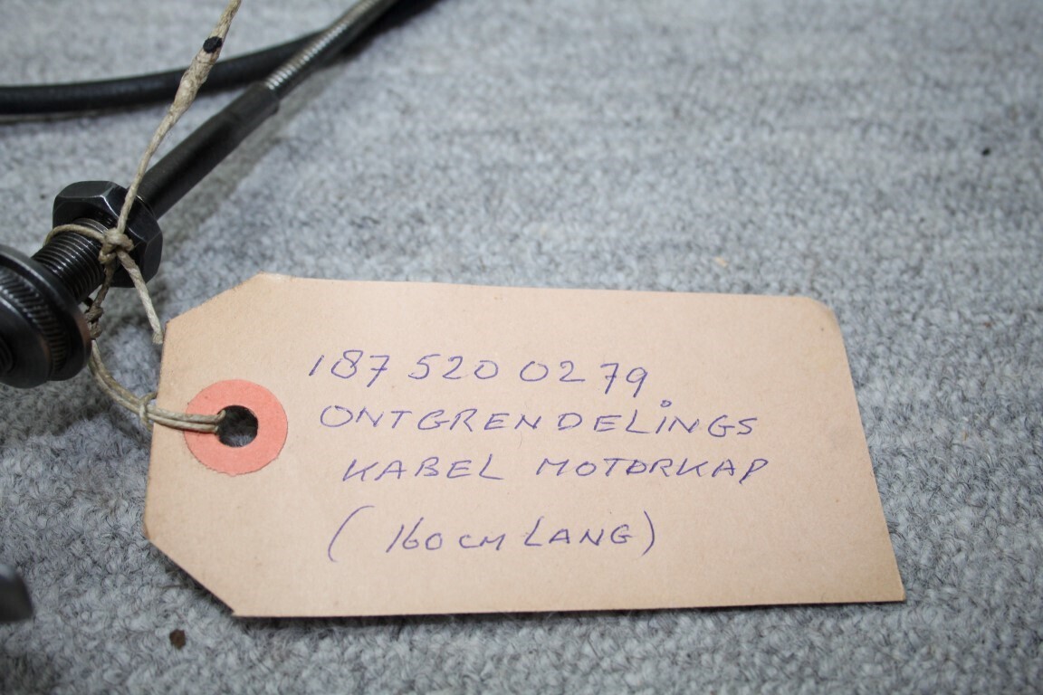 Motorkap ontgrendeling kabel