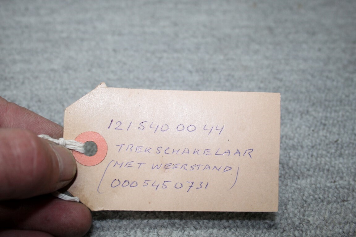 Trekschakelaar met weerstand Trekschakelaar met weerstand