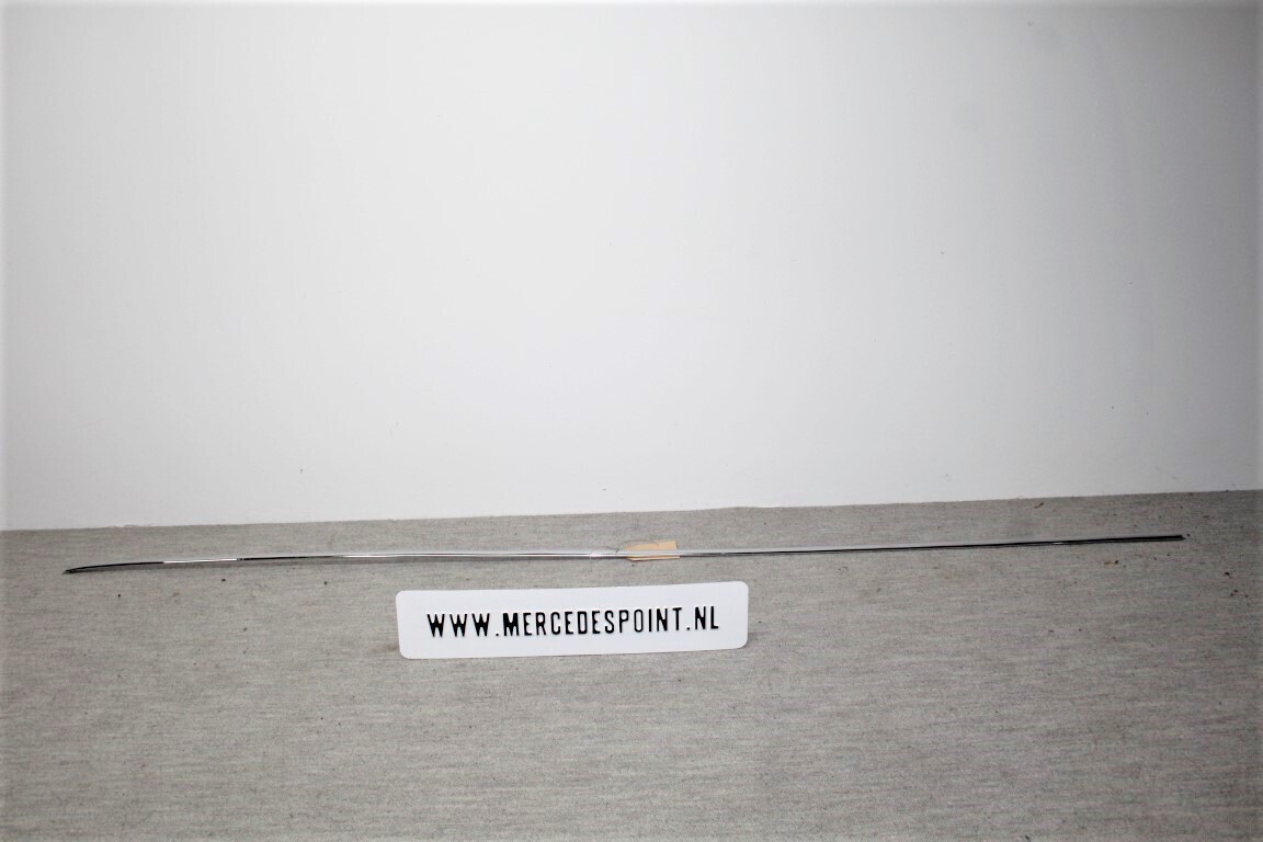 Sierlijst achterscherm rechts