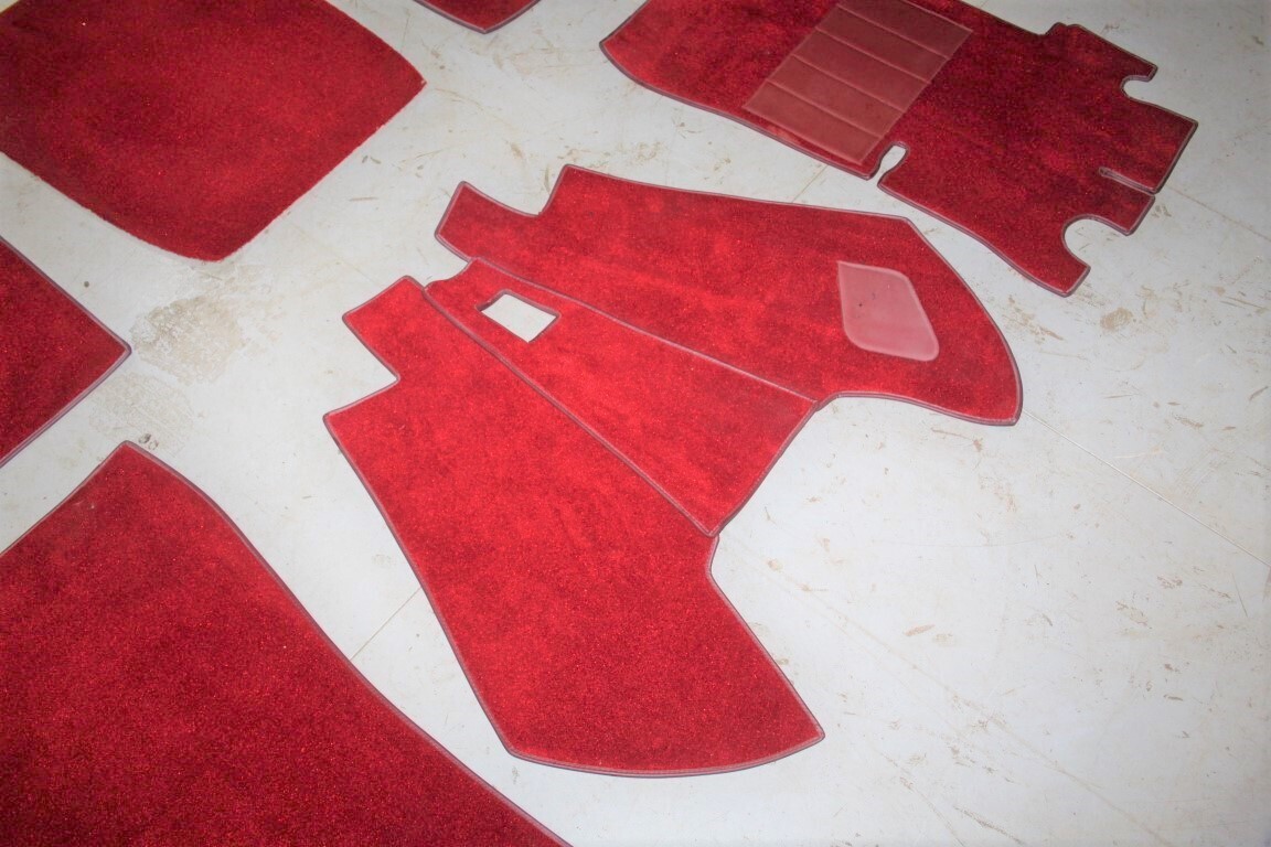 Bekleding set W111 Coupe/Cabrio (Velours) Bekleding set W111 Coupe/Cabrio (Velours)