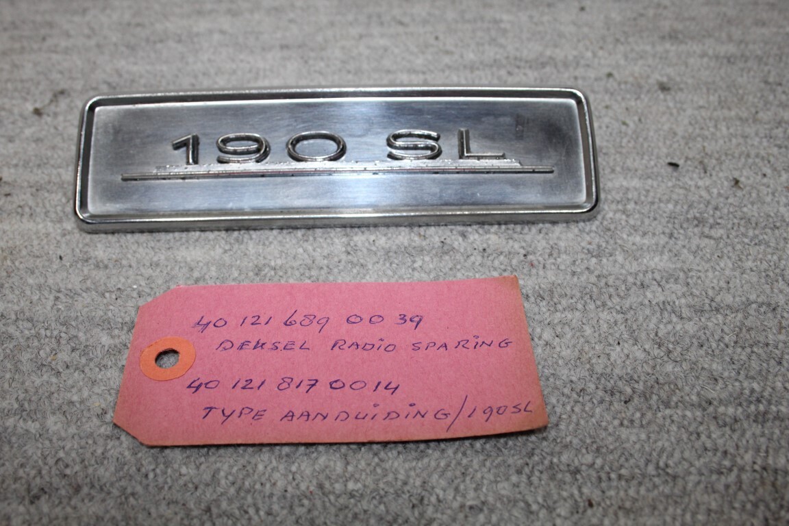 Deksel radio uitsparing