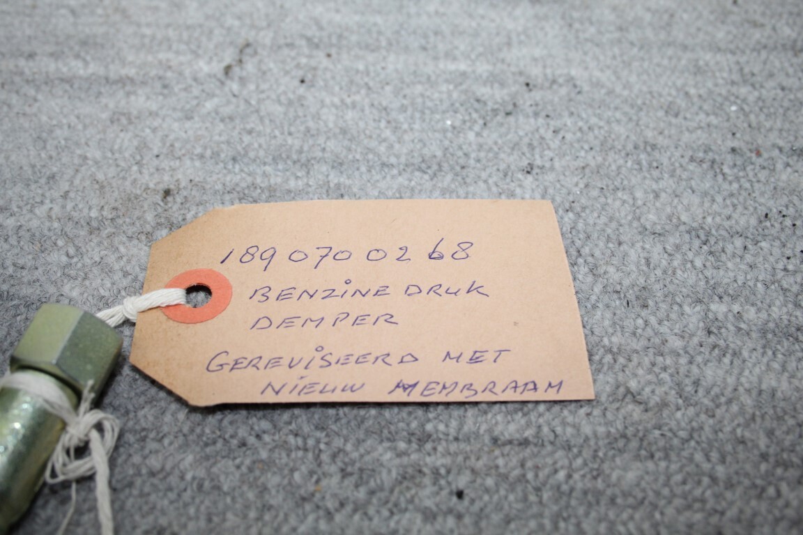 Benzinedruk demper
