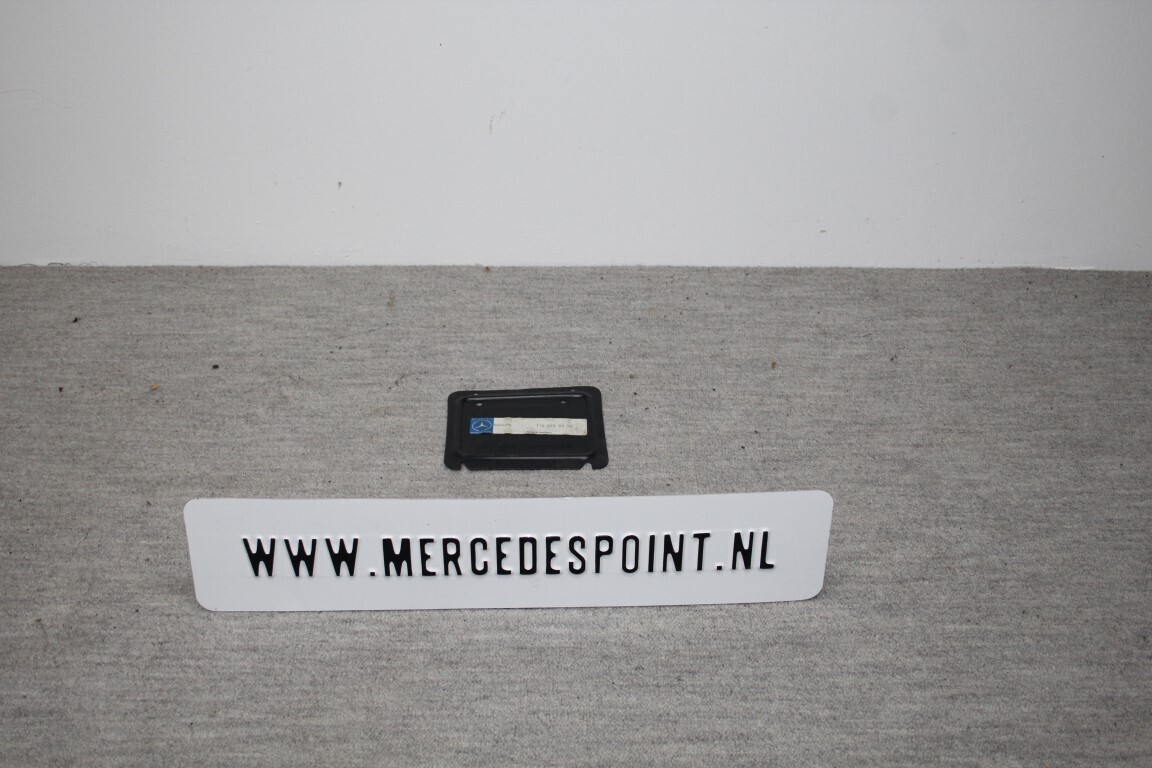 Deksel achter paneel