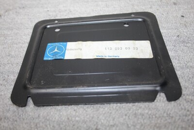 Deksel achter paneel