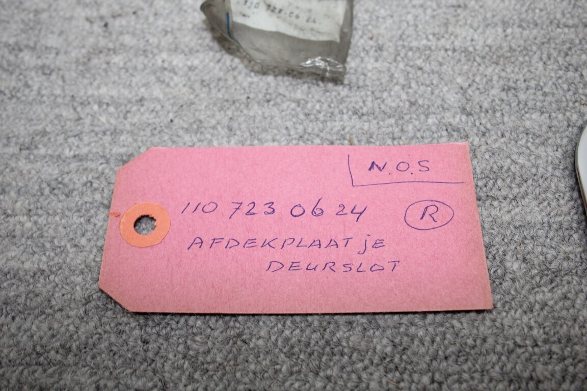 Afdekplaatje deurslot R Afdekplaatje deurslot R