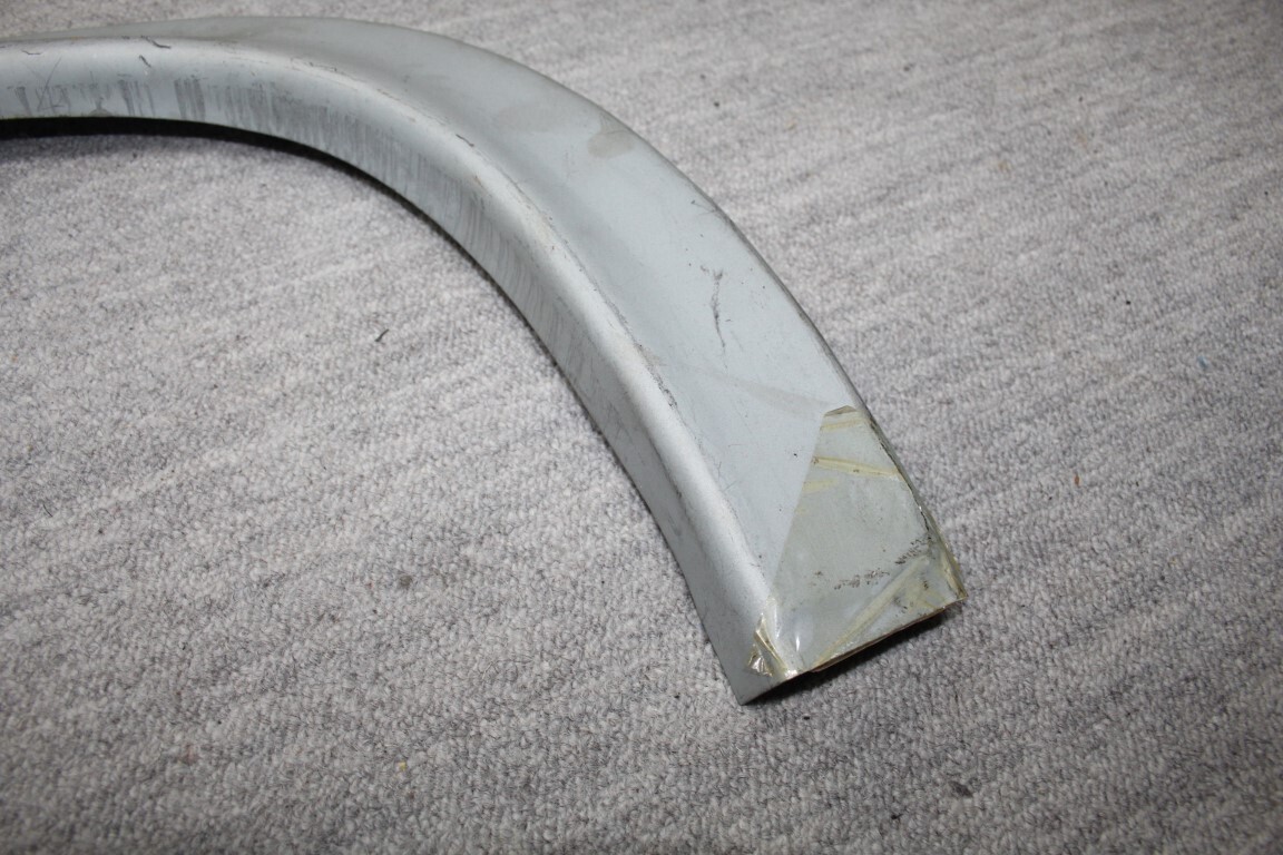 Reparatiestuk achter scherm R