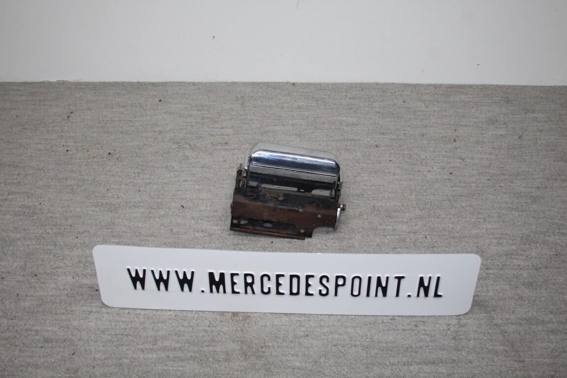 Asbak met zwenk beugel