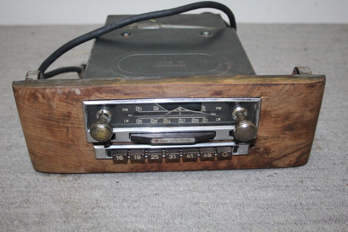 Becker Mexico radio