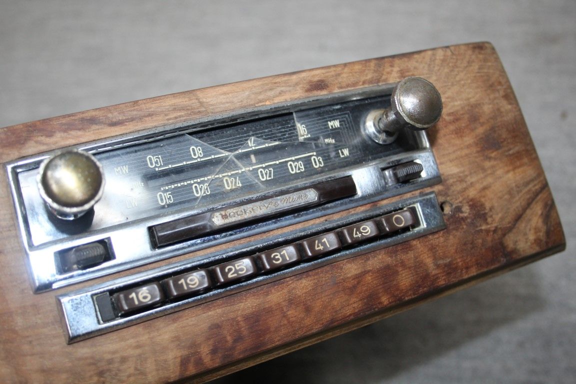 Becker Mexico radio