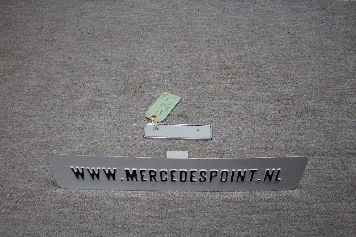 Afdekplaat radiosparing 190SL