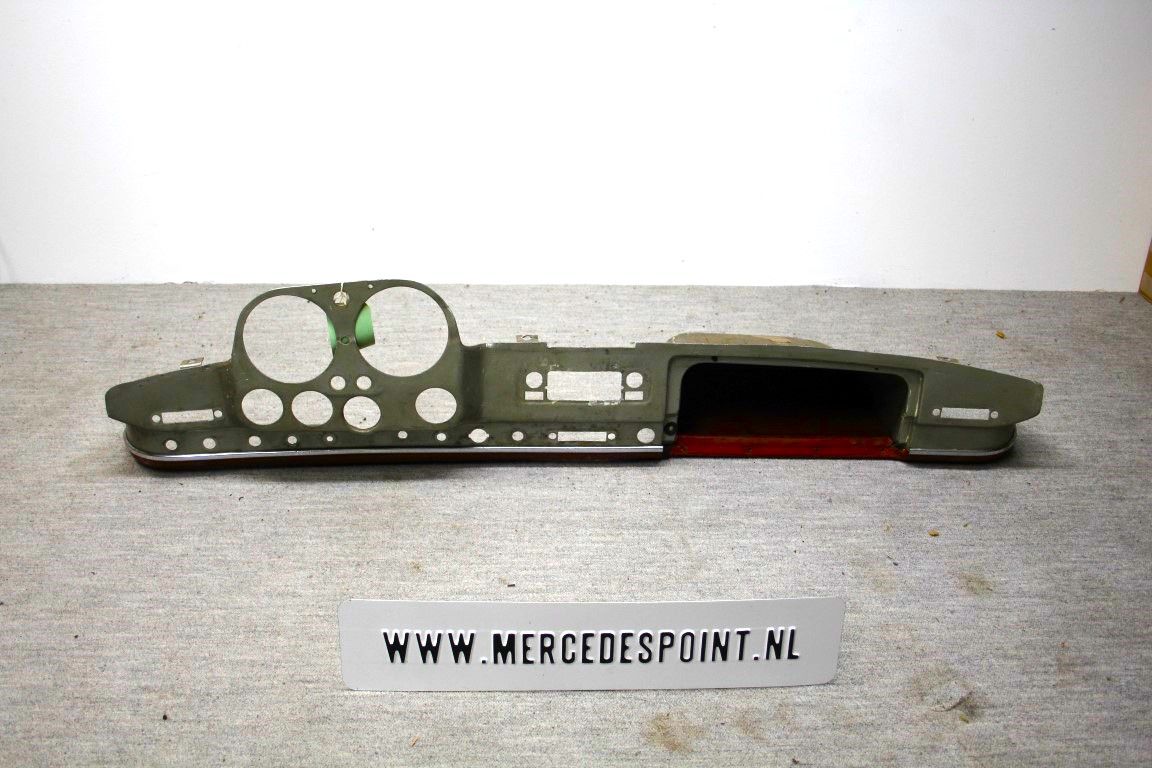 Dashboard basis 190 SL