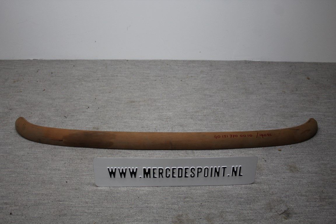 Houten lijst cabrio kap voorzijde Houten lijst cabrio kap voorzijde