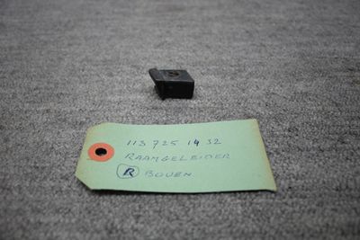 Raamgeleider R boven