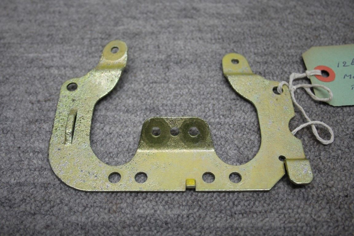 Montageplaat benzinepomp