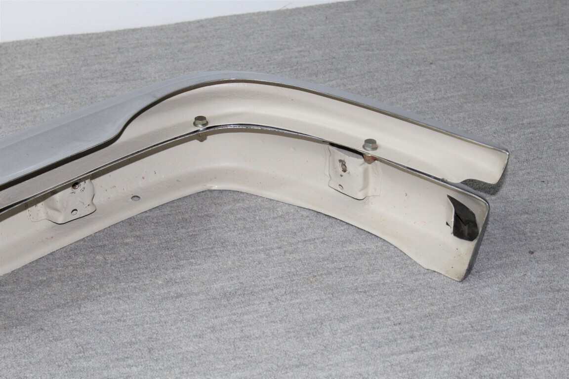 Flachkuhler voorbumper W111