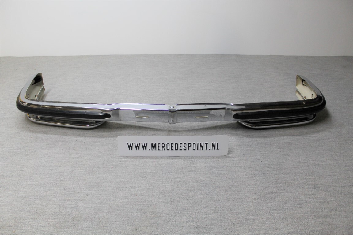 Flachkuhler voorbumper W111
