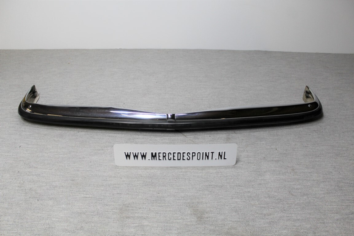 Voorbumper W114 / 115 Voorbumper W114 / 115