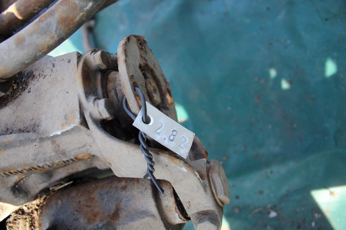 Achteras met sper differentieel overbrenging : 2,82 Achteras met sper differentieel overbrenging : 2,82