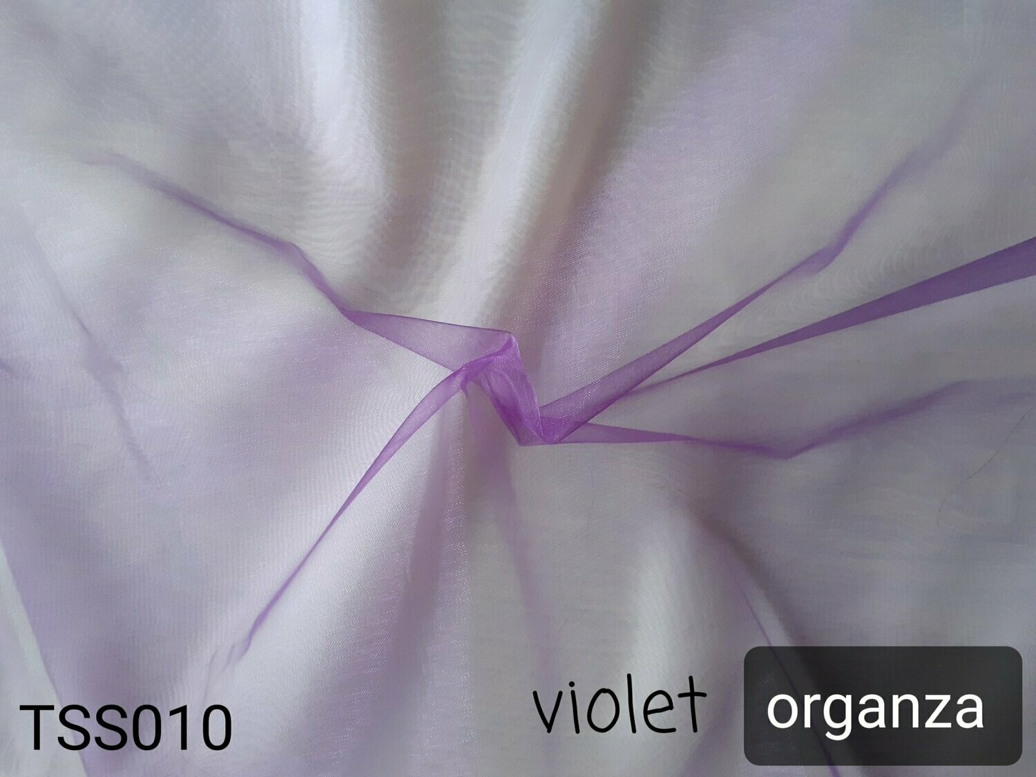 Organza couleur violet