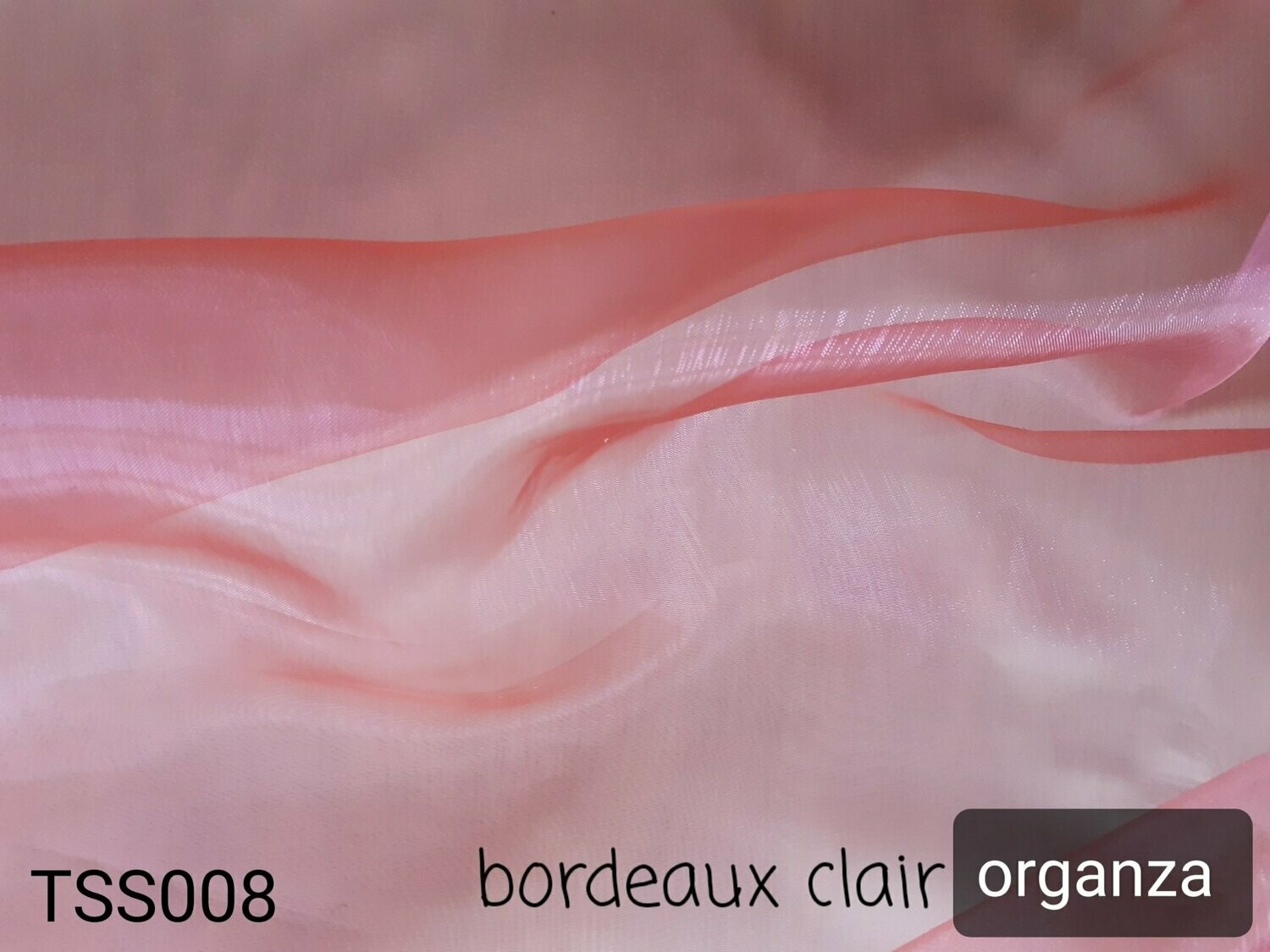 Organza couleur bordeaux clair