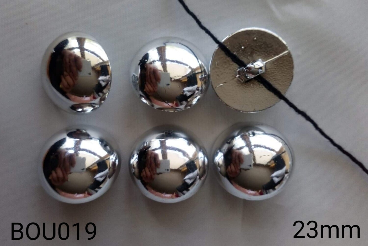 6 boutons demi boule argenté 23mm