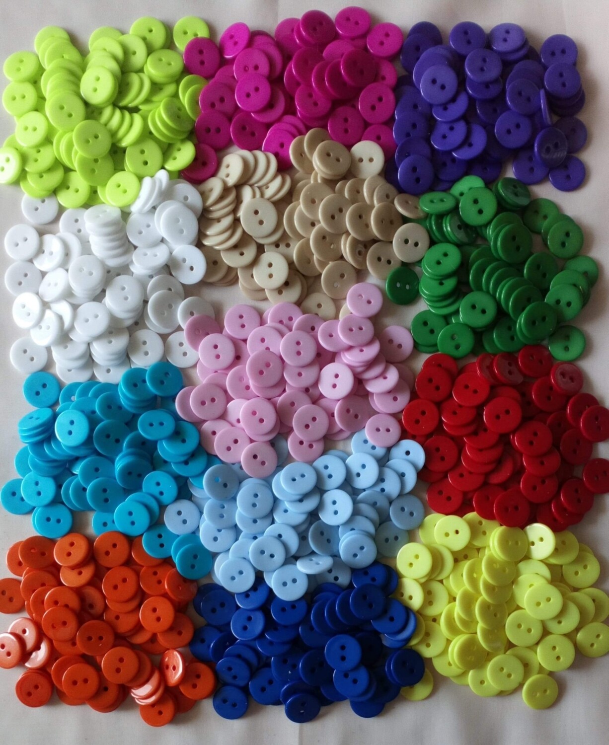 Lot de 510 boutons en résine 16 mm mélange de couleurs 