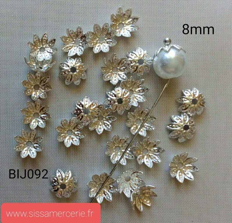 100 coupelles fleurs 8mm 4 coloris