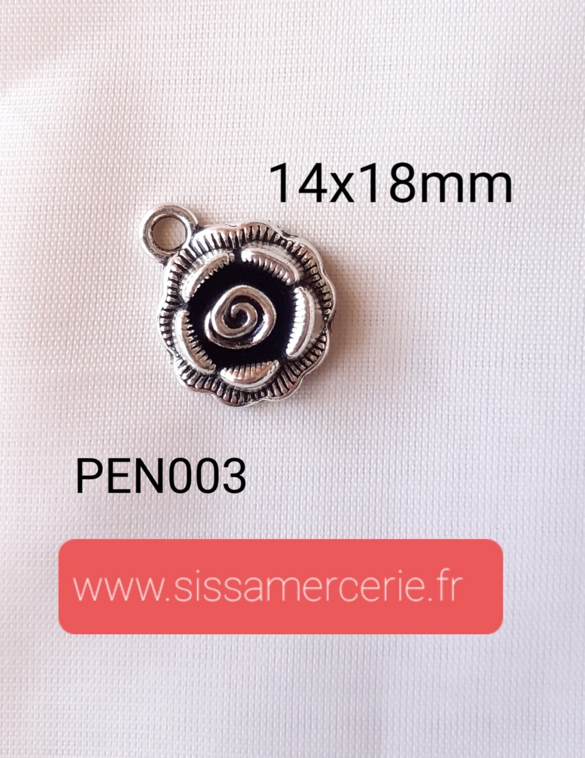 Pendentif / breloque rose