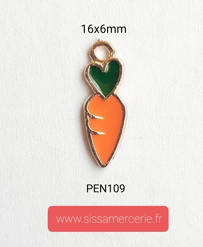 Pendentif / breloque carotte orange 