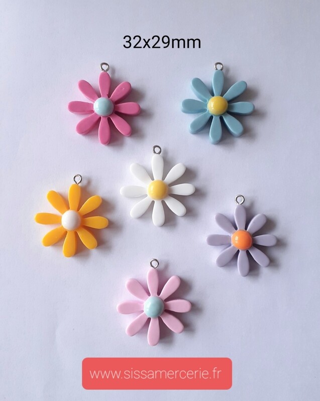 Pendentif fleur en résine / 6 couleurs