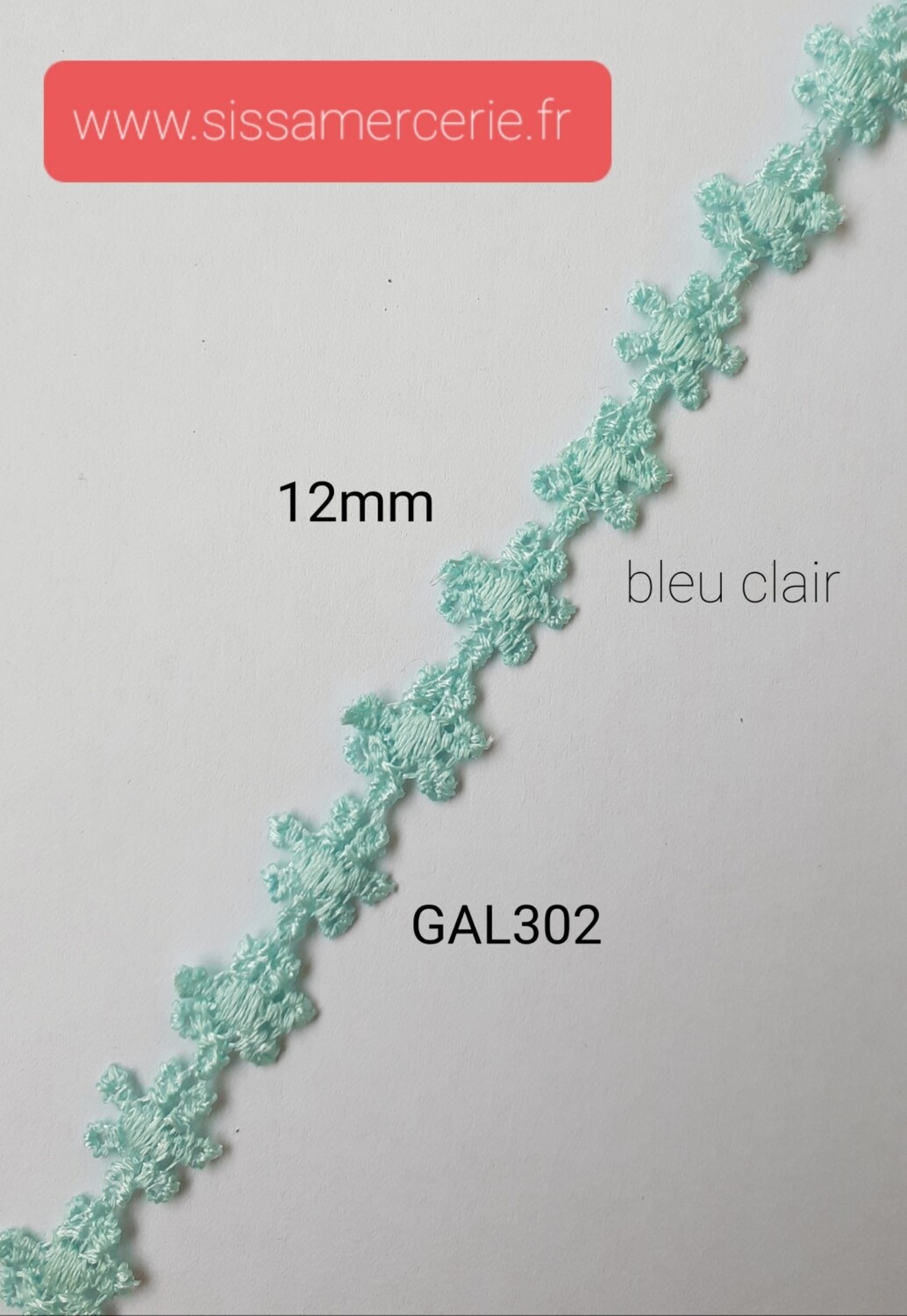 Ruban galon petite fleur bleu pastel 1,2cm