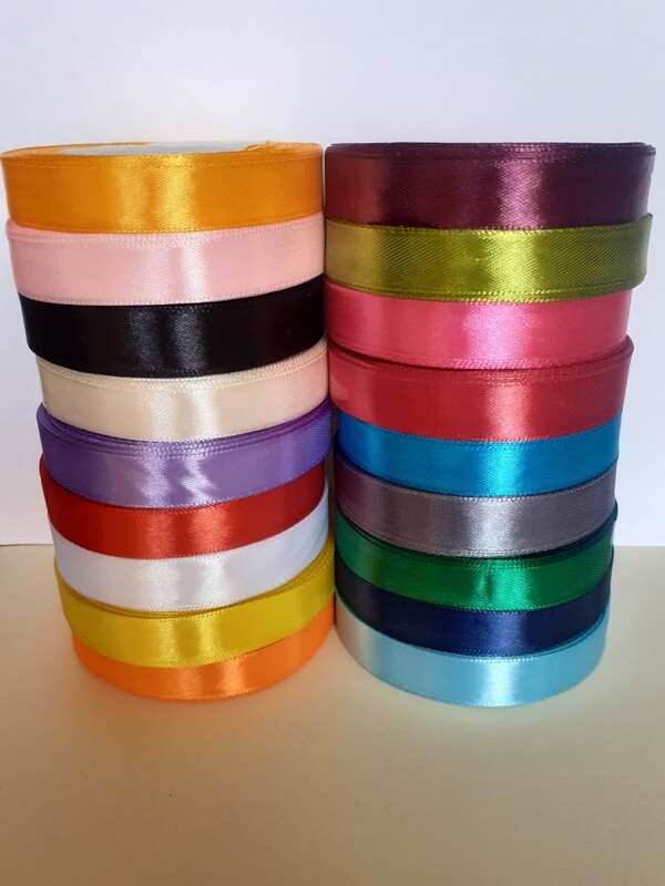 18 rouleaux ruban satiné 15mm